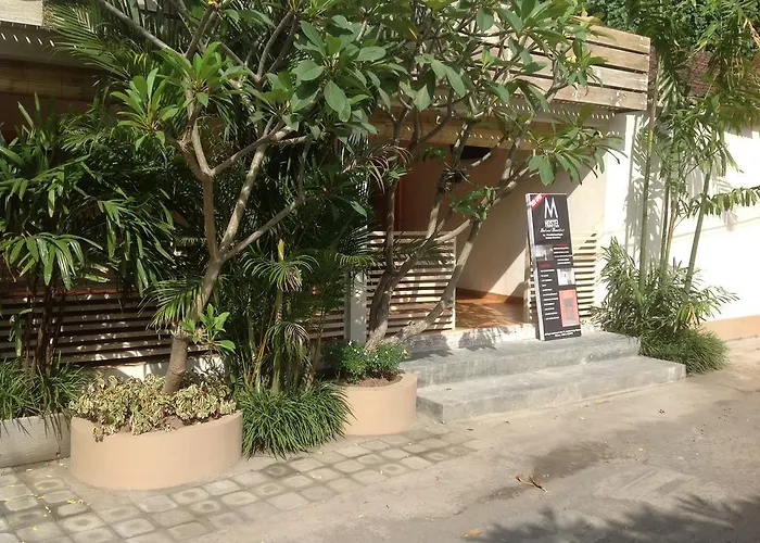 Hostel M Box