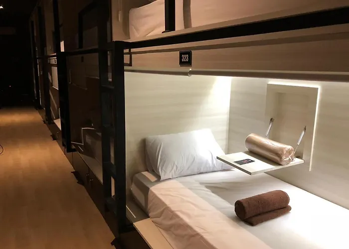 Hostel M Box *